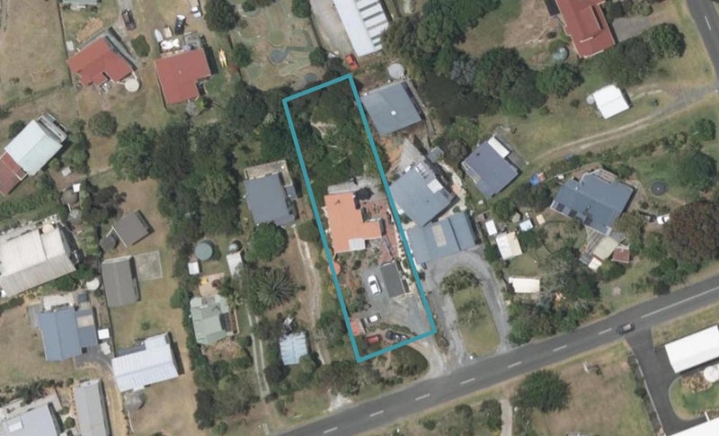 9 Findlay Street, Mangawhai Heads, Mangawhai - Carousel 1