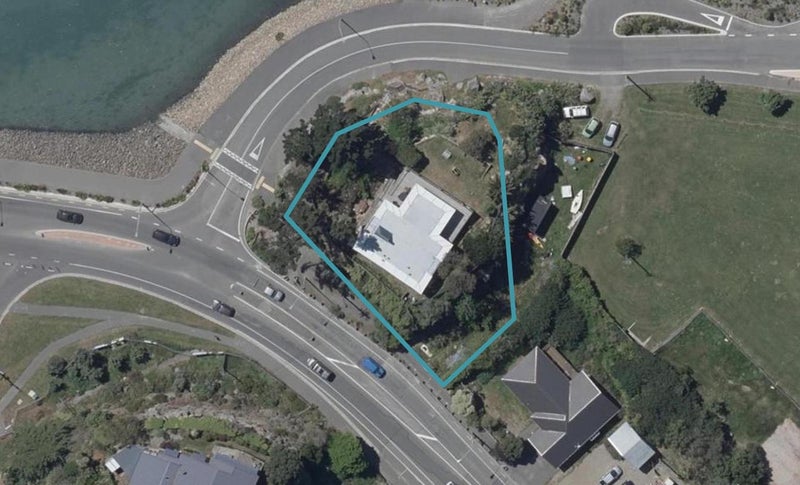 1 Main Road, Redcliffs, Christchurch - Carousel 1