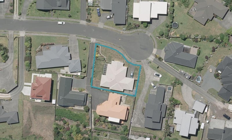 16 St Johns Heights, Otamatea, Whanganui - Carousel 1