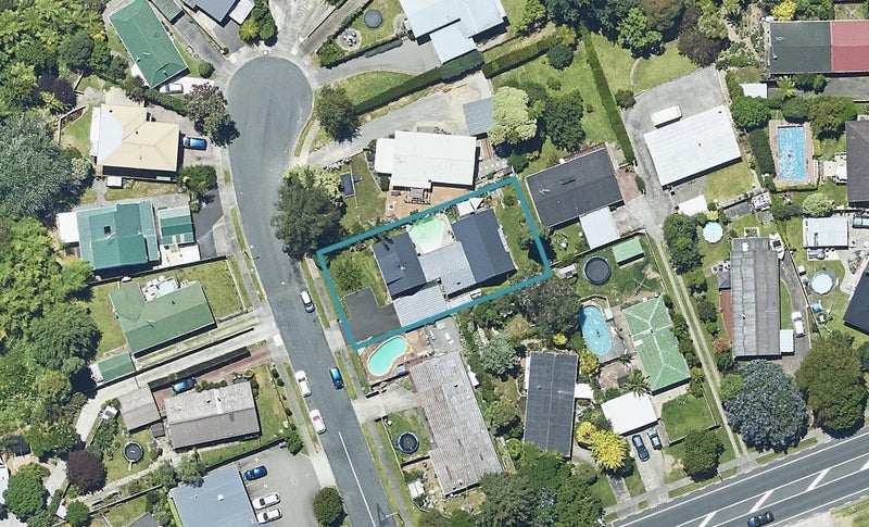 5 Awanui Place, Welcome Bay, Tauranga - Carousel 1