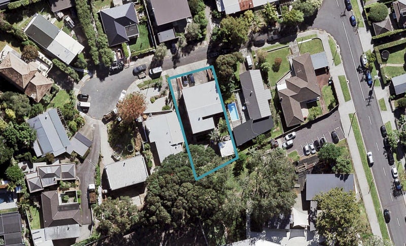 3/6 Saratoga Avenue, Herne Bay, Auckland - Carousel 1