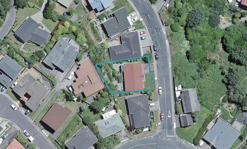 3 Paddington Grove, Karori, Wellington - Carousel 1