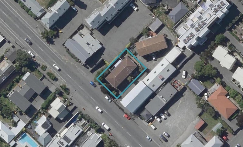 2/15 Marriner Street, Sumner, Christchurch - Carousel 1