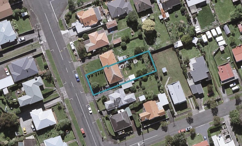 95 Brooklands Road, Brooklands, New Plymouth - Carousel 1