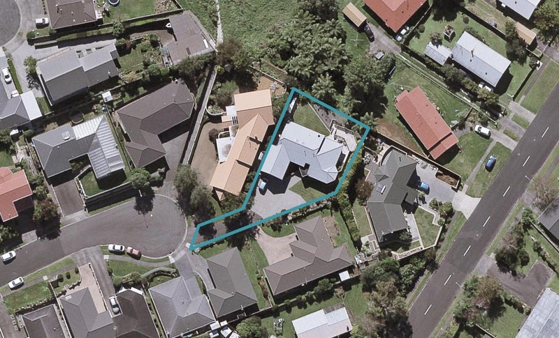 16B Sandel Rise, Merrilands, New Plymouth - Carousel 1