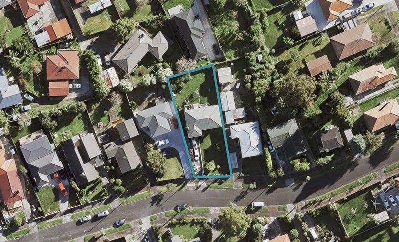 7 Westminster Street, New Windsor, Auckland - Carousel 1