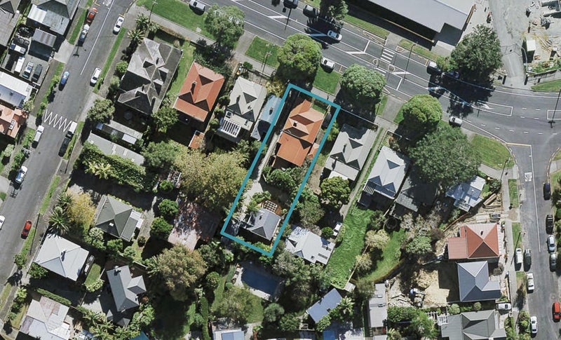 0 , Grey Lynn - Carousel 1