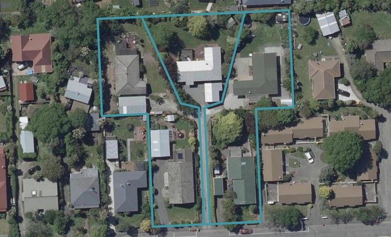 14 Martindales Road, Heathcote Valley, Christchurch - Carousel 1