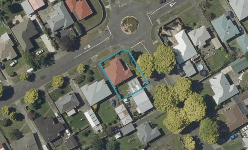 28 Liverpool Street, Takaro, Palmerston North - Carousel 1