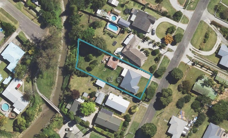 6 Pine Street, Mangapapa, Gisborne - Carousel 1
