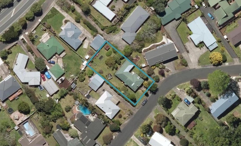 11 Clarkson Crescent, Maunu, Whangarei - Carousel 1