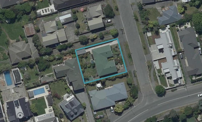 2/3 Garreg Road, Fendalton, Christchurch - Carousel 1