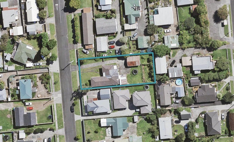 2 Arney Road, Ranui, Auckland - Carousel 1