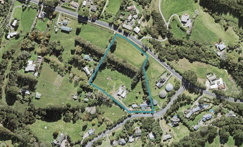 461 Paremoremo Road, Pāremoremo, Auckland - Carousel 1