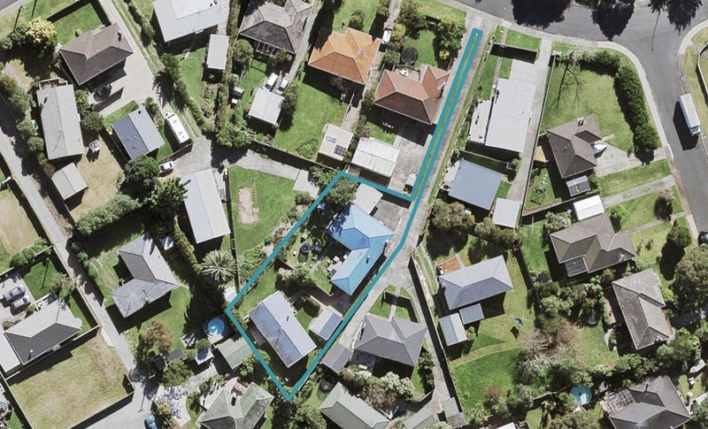 1/59 Fairclough Road, Beach Haven, Auckland - Carousel 1