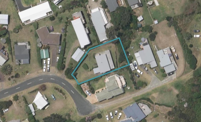 19 Awatea Street, Mangawhai Heads, Mangawhai - Carousel 1