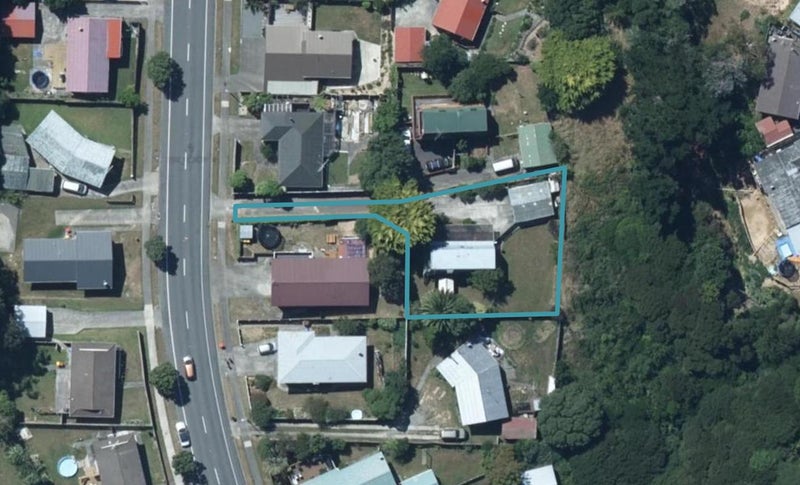 52 Omapere Street, Whitby, Porirua - Carousel 1