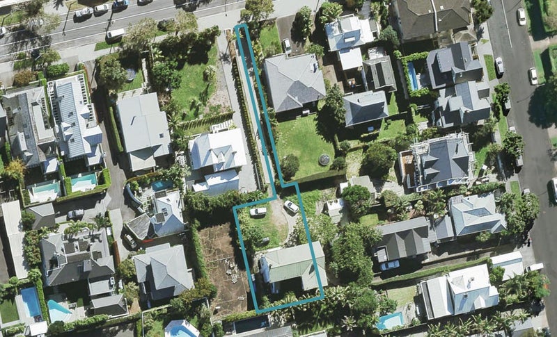62 Sarsfield Street, Herne Bay, Auckland - Carousel 1