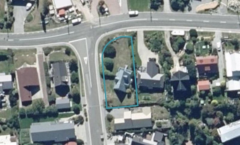 2 Four Views Avenue, Kelvin Heights, Queenstown - Carousel 1