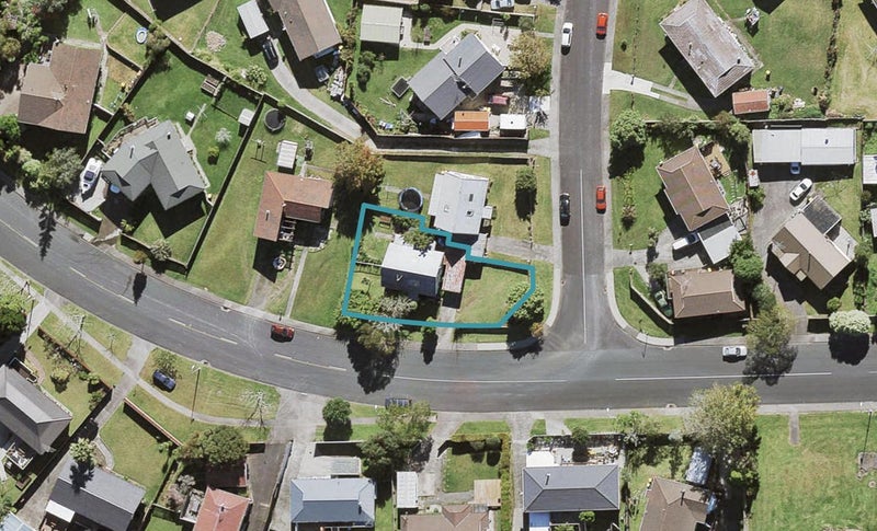 12 West Harbour Drive, West Harbour, Auckland - Carousel 1