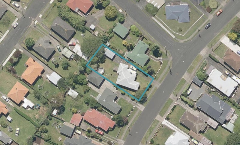 28 Selwyn Crescent, College Estate, Whanganui - Carousel 1
