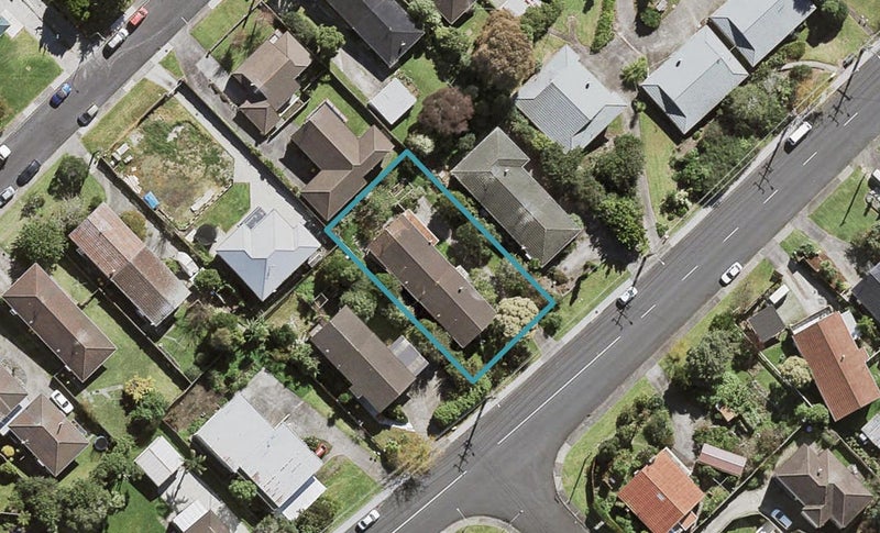 2/180 Coronation Road, Hillcrest, Auckland - Carousel 1