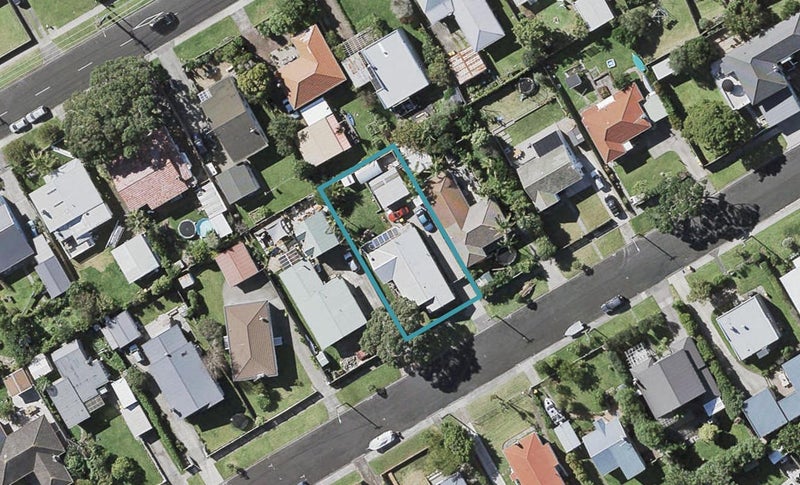 9 David Street, Bayswater, Auckland - Carousel 1