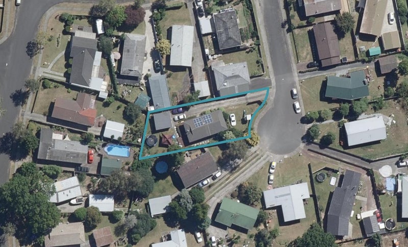 4 Norfolk Place, Pukete, Hamilton - Carousel 1