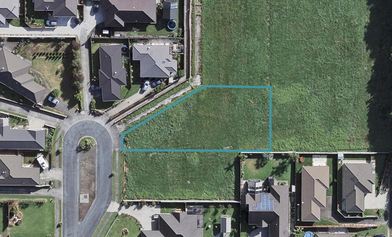 16 Raabia Close, Parakai, Helensville - Carousel 1