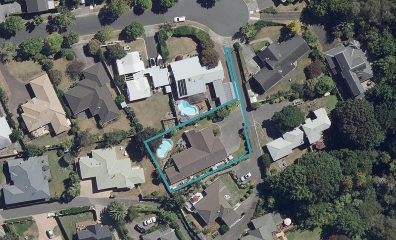 34 Woodland Drive, Flagstaff, Hamilton - Carousel 1