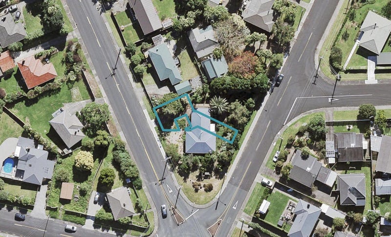 2C Tramway Road, Beach Haven, Auckland - Carousel 1