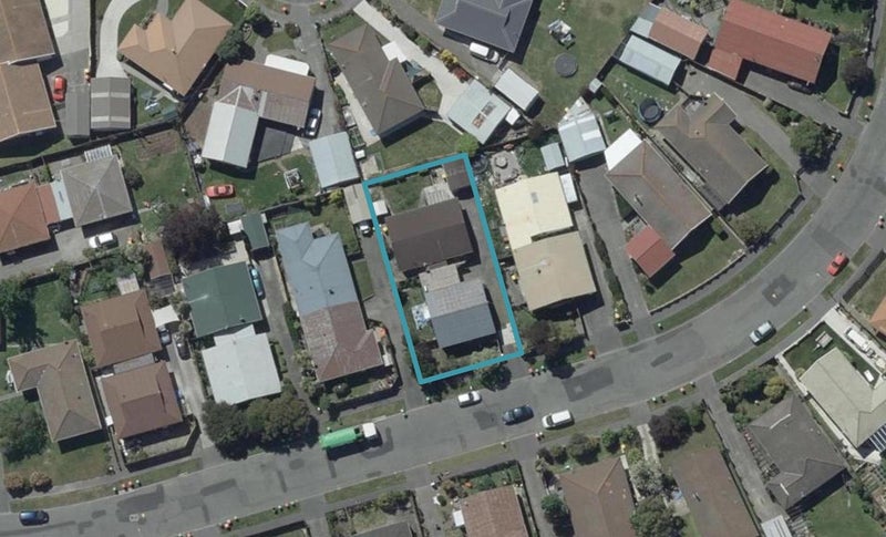 2/15 Kawau Crescent, Bromley, Christchurch - Carousel 1