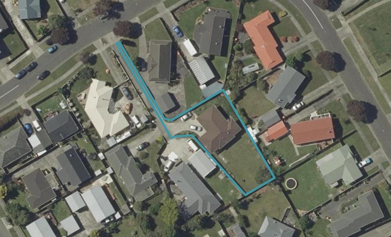 12 Peppertree Glade, Kelvin Grove, Palmerston North - Carousel 1