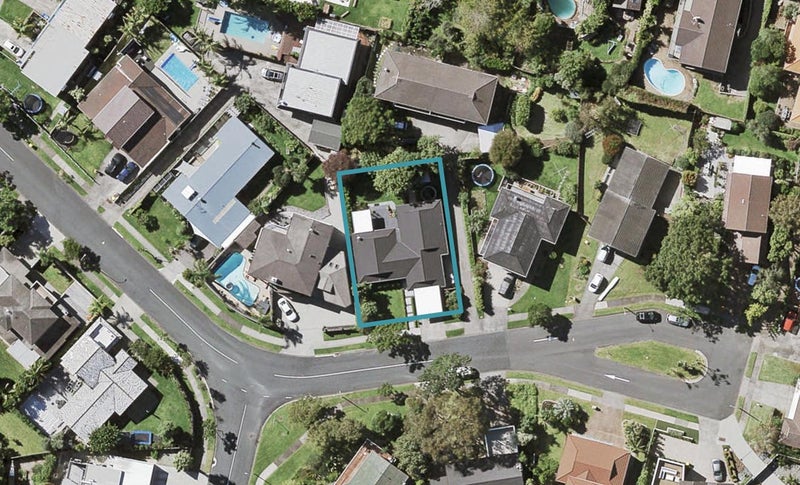 12 Andrea Place, Sunnyhills, Auckland - Carousel 1