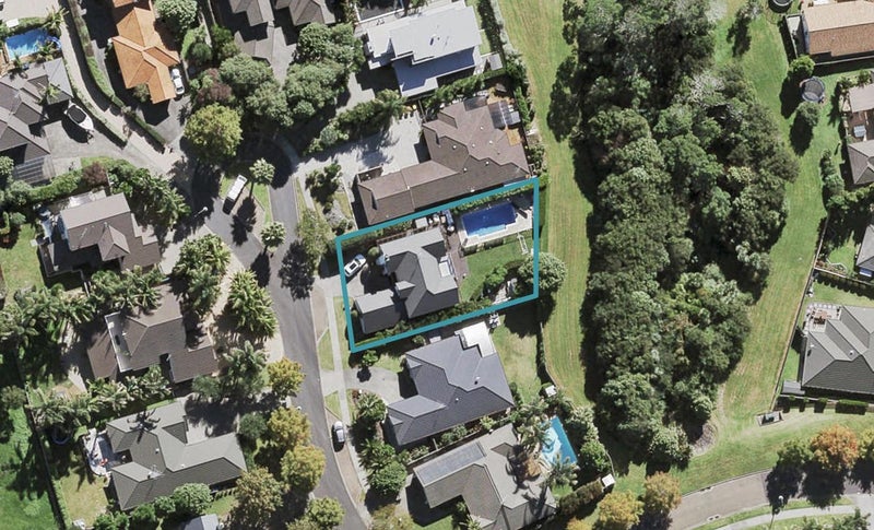5 Monkton Close, Greenhithe, Auckland - Carousel 1