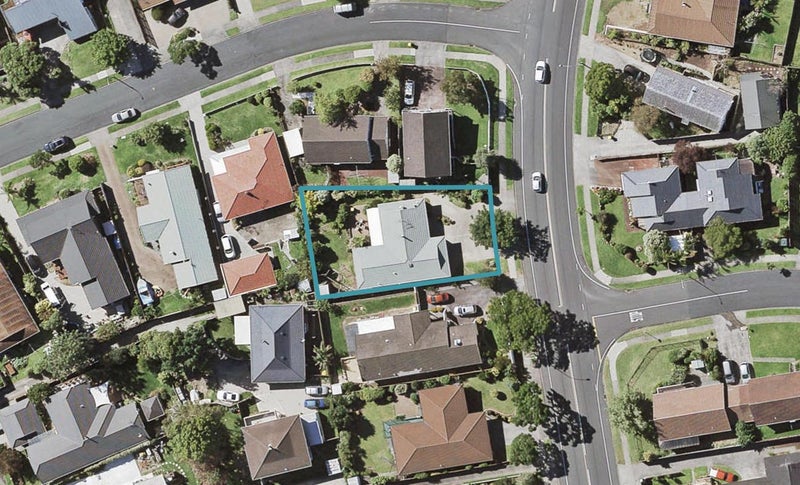 131 Prince Regent Drive, Farm Cove, Auckland - Carousel 1