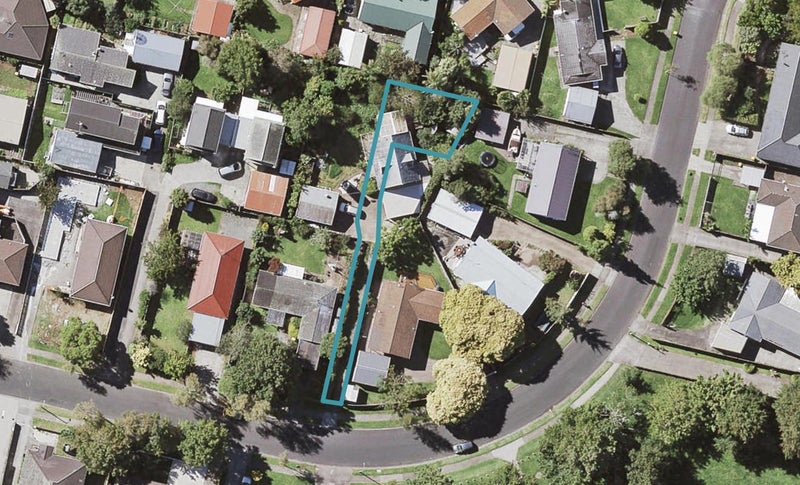 9B Glennandrew Drive, Half Moon Bay, Auckland - Carousel 1