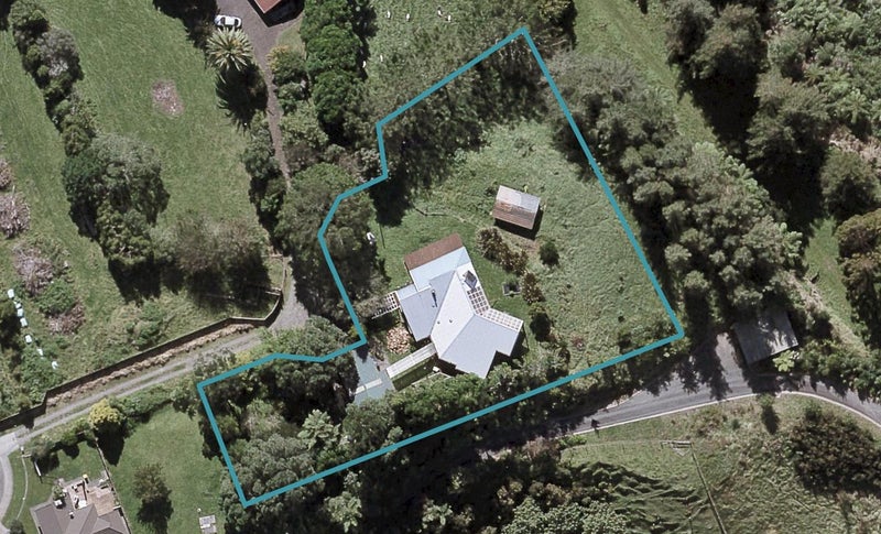 18A Tupare Place, Highlands Park, New Plymouth - Carousel 1