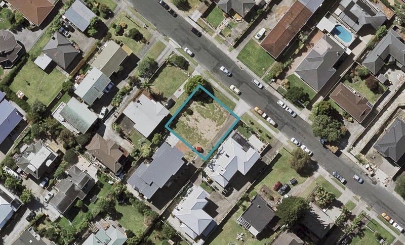 22 Quebec Road, Milford, Auckland - Carousel 1
