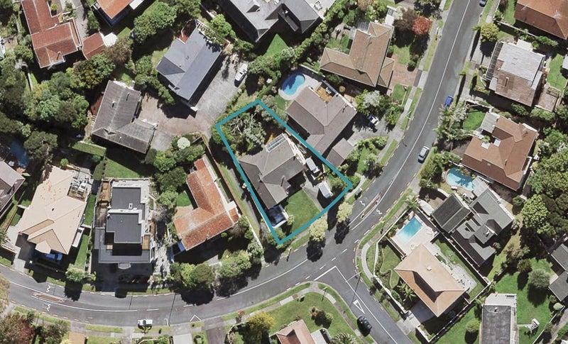 64 Porritt Avenue, Chatswood, Auckland - Carousel 1