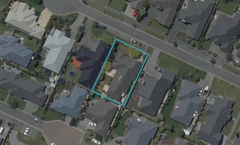 7 Felicitas Grove, Aidanfield, Christchurch - Carousel 1