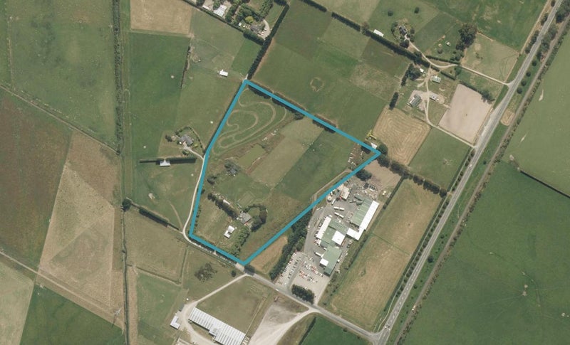 30 Saleyard Road, Charlton, Gore - Carousel 1