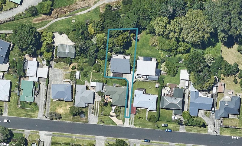 13A Esk Street, Parkvale, Tauranga - Carousel 1