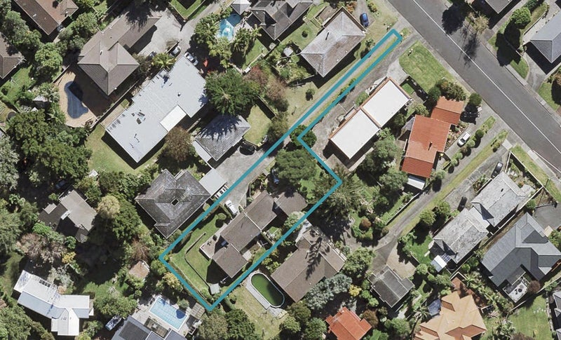 2/86 Velma Road, Hillcrest, Auckland - Carousel 1