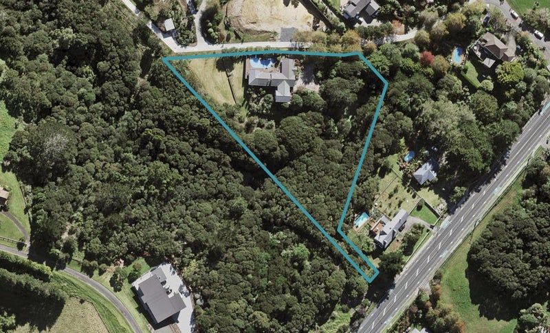 4 Emily Lane, Greenhithe, Auckland - Carousel 1