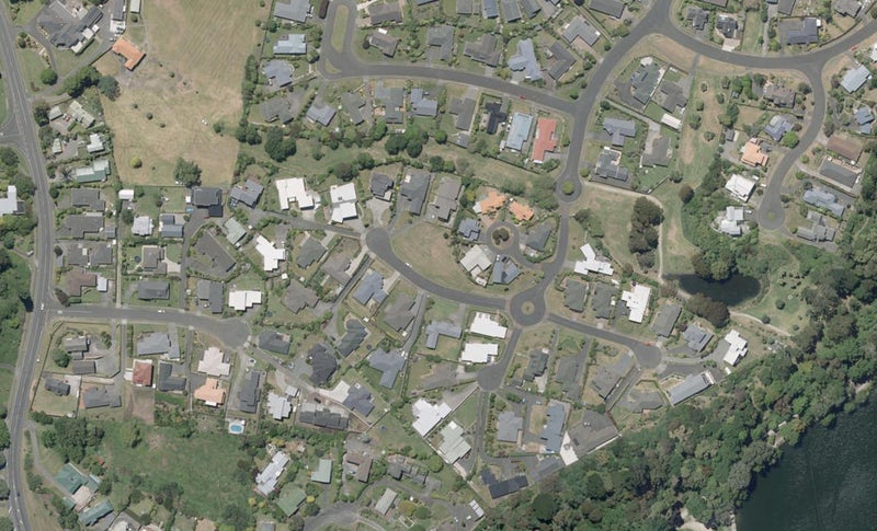 2 Cotswolds Close, Otamatea, Whanganui - Carousel 1