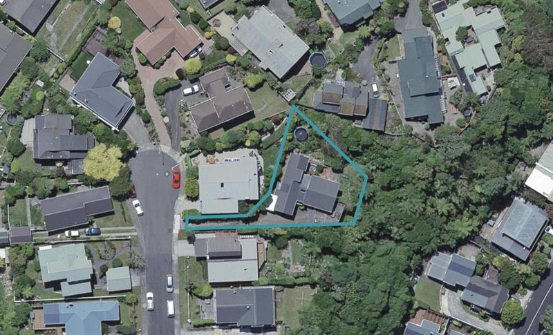 64 Kandy Crescent, Ngaio, Wellington - Carousel 1