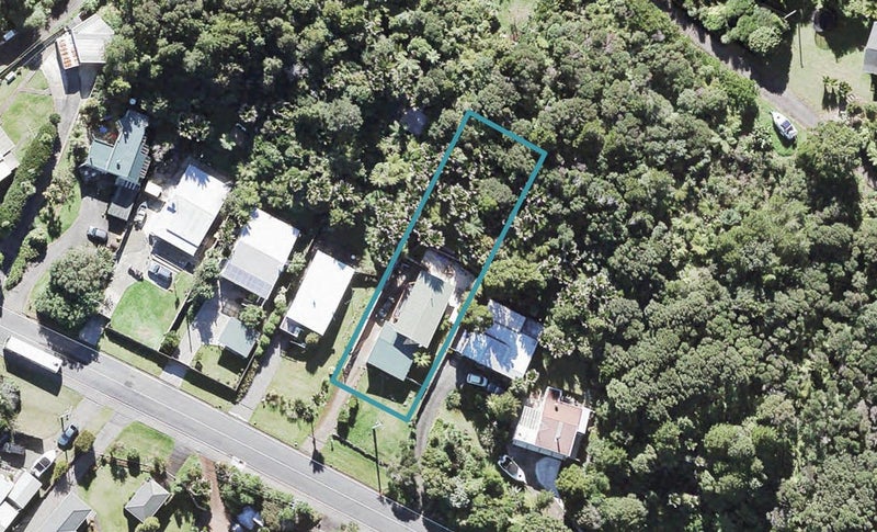 1118 Huia Road, Huia, Auckland - Carousel 1