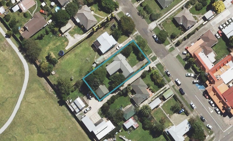 4 Turenne Street, Inner Kaiti, Gisborne - Carousel 1