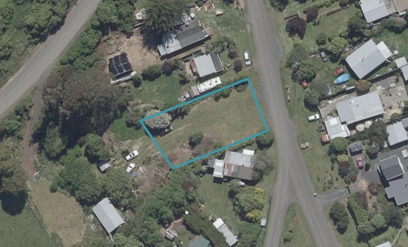 8 Driver Street, Long Beach, Port Chalmers - Carousel 1